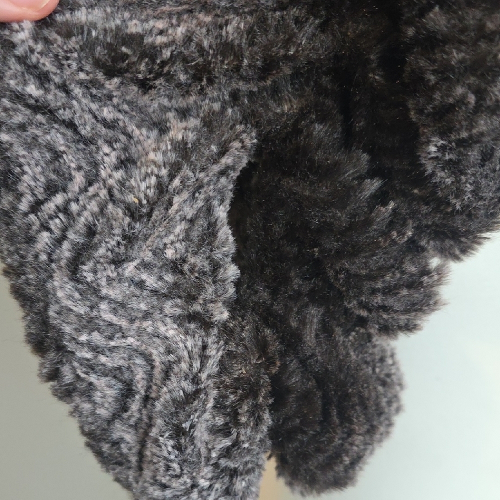 Brown Ruffled Winter Scarf - Picture 7 of 7